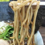 鯖江 魂心家 - 魂心らーめん（黒胡椒味噌）麺ズーム