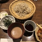 蕎麦小路 さわらび - 胡麻くるみ蕎麦 (海苔、せいろ汁付き)