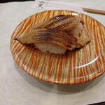 活魚廻転寿し 水天 - 身が厚く、ふっくらしてる