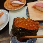 活魚廻転寿し 水天 - クソ旨い、本物のいくらや