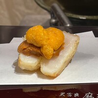 天冨良 麻布よこ田 恵比寿ガーデンプレイス店 - ウニとホタテ。