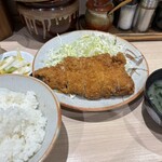 とんかつ繁 - 