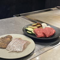 もと松 - 黒毛和牛ステーキコース９３５０円。