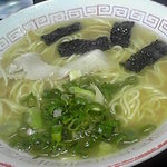 一真軒 - ラーメン４５０円 う～んパンチ力がもう一つ・・。