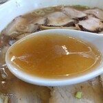 永福町 大勝軒 - 煌めくスープ