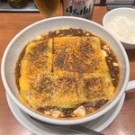 蝋燭屋 - 焼きチーズ麻婆麺 倍辛1,500円
      チーズトッピング200円
      痺れ激増し100円
      ランチサービス半ライス