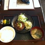 Airisu - ハンバーグ定食800円