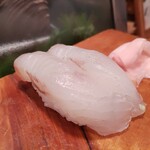 弥生鮨 - ヒラメ