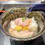青島海鮮料理 魚益 - 丼