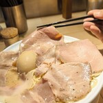 創業麺類元年 1代目猿肉亭 - 