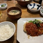 かつ久 無庵 前橋本店 - トマトロースカツ定食