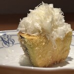 両忘 - 三豊茄子のフリット、ジャージチーズ