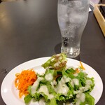 YORIMICHI - ミニサラダ&炭酸水