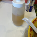 ラーメン 三浦家 - お酢　ニンニク入り