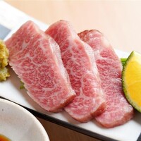 宮崎霜降り馬刺し