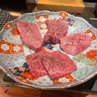 焼肉牛匠 新 - 