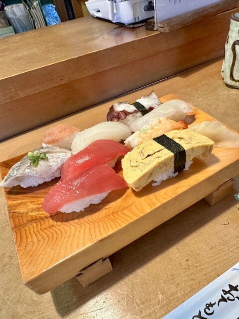 Tamayoshi Sushi photo 2