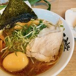 麺屋 丈六 - 　大きなチャーシュー