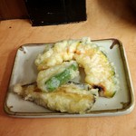 そば処 味の里 - 野菜の天ぷら。３点セットで、１２０円。