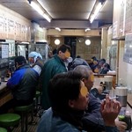 信濃路 - 信濃路 ＠平和島 店内  手前右から右奥にかけてが蕎麦・饂飩コーナー