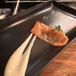 和フレンチバル村塾 - アミューズ　サーモンの昆布締め