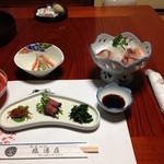 塩湯荘 - 料理写真:夕食 鯉の洗い 鹿肉です