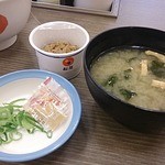 松屋 - 料理写真:味噌汁