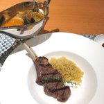 ラ サントゥール - 「骨付き仔羊のグリエをその日のソースで」