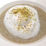 ラ サントゥール - 「ごぼうのポタージュ クルミとプチオニオンのアクセント」