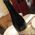 煮こみや なりた - 微発泡の赤ワイン