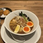 酒肴場 屯 - 【限定】冷やしらぁ麺 がごめ昆布水×煮干出汁¥1200