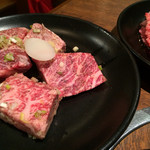 かぐら（炎蔵） - 厚切り特上カルビ