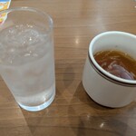 ココス - まずは水とスープ
