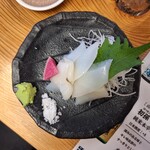 おぐろのまぐろ - はりイカ刺し。塩でも旨い。