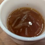 ココス - ビーフコンソメ系のスープ