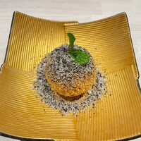 芝麻球(黒胡麻揚げ団子)