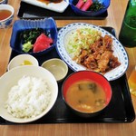 きくよし食堂 - きくよし定食Ａしょうが焼とまぐろ刺身