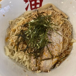 油そば こだわりの選べる3種の香味油！ 油そば店「373（みなみ