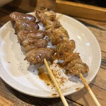 とり源 - 鶏皮＆ハツ…赤化粧