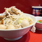 ラーメン二郎 - ラーメン半分＋青ネギうずら