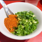 ラーメン二郎 - 待ってる間にカスタマイズ♪