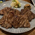 炭焼牛たん東山 仙台本店 - 牛たん アップ
