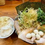 ラーメン 末廣家 - 