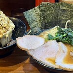 ラーメン 末廣家 - 