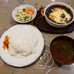 はるちん家 - 料理写真:●焼きカレーランチ　850円

そして

●ご飯大盛り　なんと無料❕

を注文してみた

ランチ時のドリンクは150円となり
丁度千円でドリンク付きランチとなる