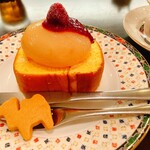 森のらくだ - もものロールケーキ