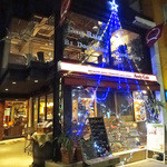 ２F は室内ドッグラン