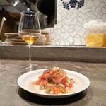 ドンブラボー - 鰤
      （ブリの燻製カルパッチョ、ワカモレソース、コッパ、フルーツトマト、紫玉ねぎ、ハーブ）
      