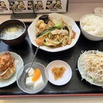 中華料理 張家 - 八宝菜定食