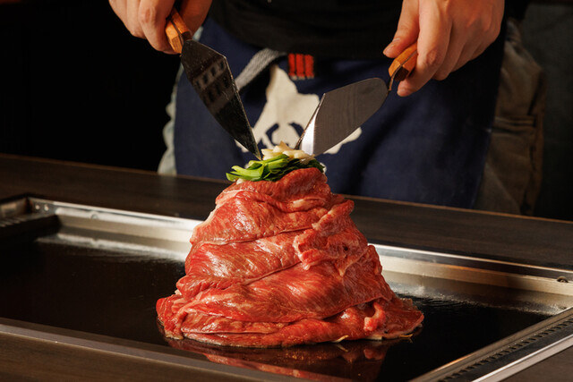 【数量限定】1日5食限定の肉タワー!!